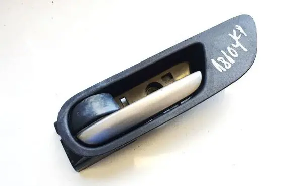 Mazda 3 II Front door interior handle