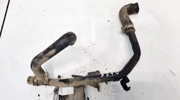 Volkswagen PASSAT B5 Engine coolant pipe/hose