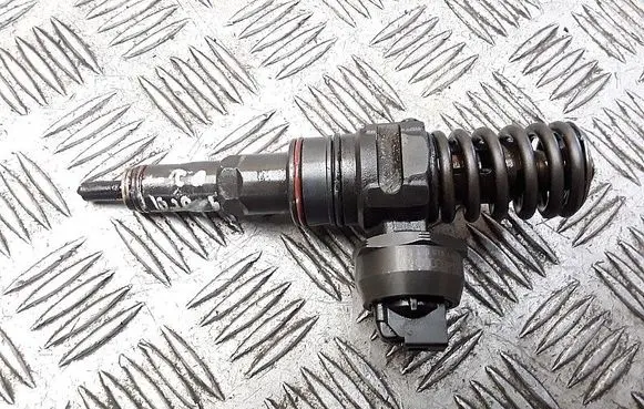 Seat Alhambra (Mk1) Fuel injector 038130073AR 0414720214