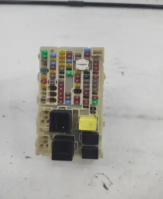 Nissan Qashqai J12 Fuse module 243506RA0B 17380B 4B161257