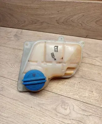 Volkswagen PASSAT B6 Coolant expansion tank/reservoir 8D0121403L