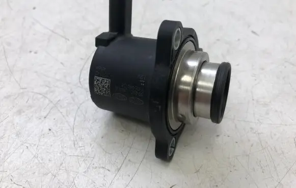 Hyundai i30 Vacuum valve 394502M400