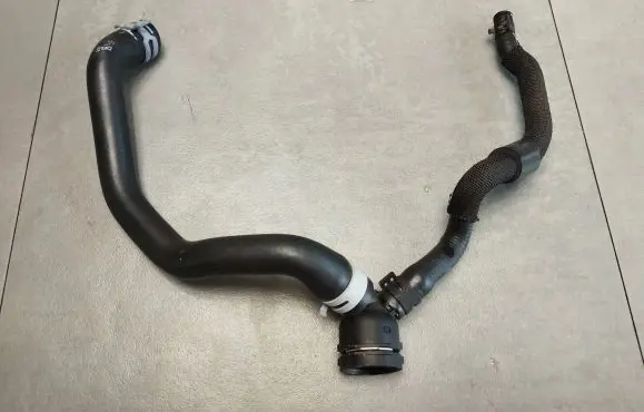 Audi A3 8Y Engine coolant pipe/hose 5WA122291F