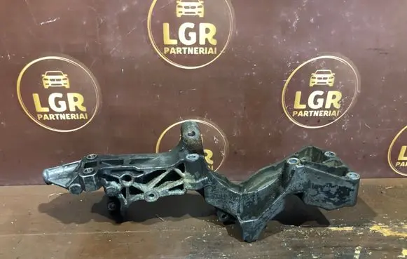 Volvo V70 Generator/alternator bracket 9180698