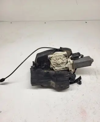 BMW 7 E65 E66 Front door soft close latching motor 7028905