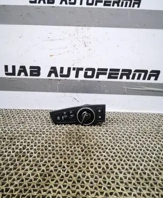 Hyundai i40 Light switch 933003Z970