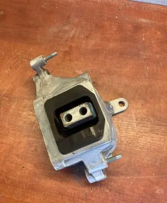 Hyundai Tucson IV NX4 Engine mount bracket 2182N9500PH