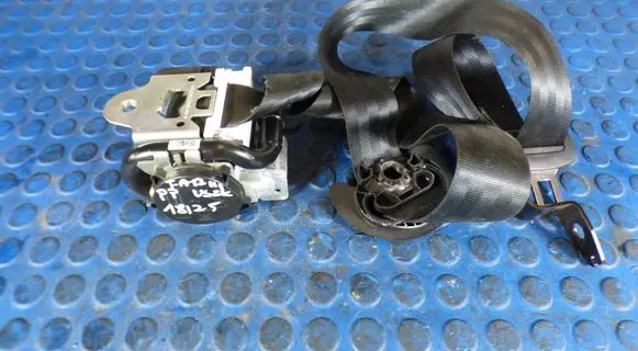 Skoda Fabia Mk3 (NJ) Front seatbelt 6V0857702A
