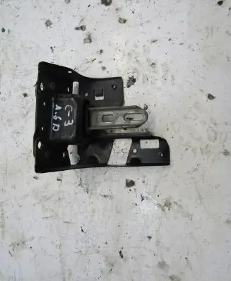 Citroen C3 Gearbox mounting bracket