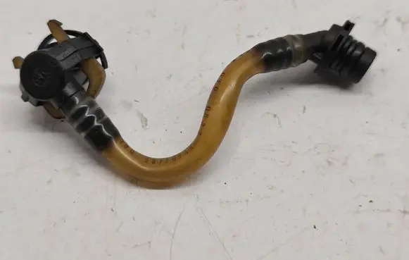 Mercedes-Benz A W168 Fuel main line pipe A6680700832 A6680701132 A6680700432