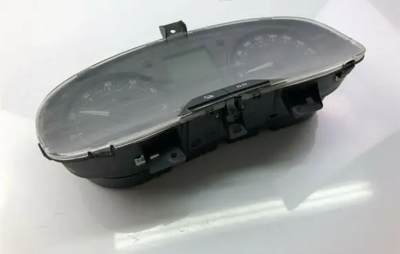Skoda Fabia Mk2 (5J) Speedometer (instrument cluster) 5J0920800E G2570