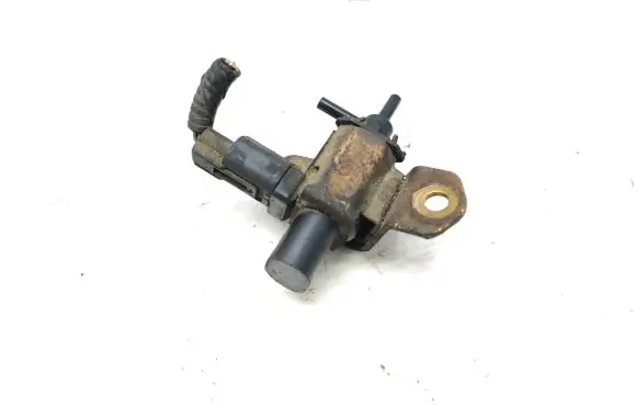 Vacuum valve