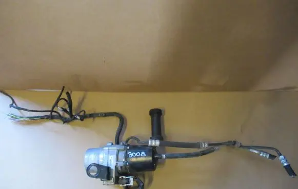 Peugeot 3008 I Power steering pump V29042541C