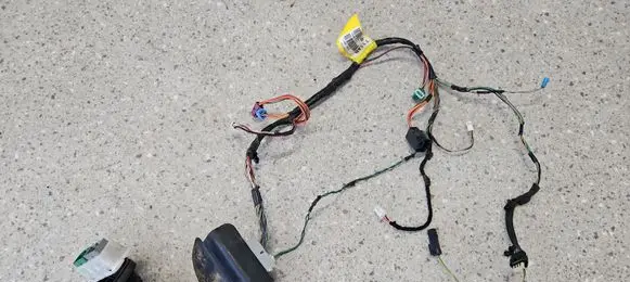 Chrysler Town u0026 Country V Front door wiring loom P68078711AB 68078711AB