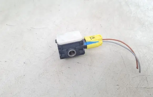 Mercedes-Benz R W251 Airbag deployment crash/impact sensor 0038202826 150708 404747