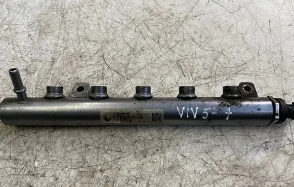 Opel Vivaro Fuel main line pipe H8201044829