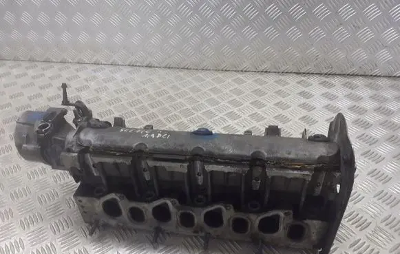 Renault Scenic II - Grand scenic II Engine head 