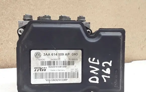 Volkswagen PASSAT B7 ABS Pump 3AA614109AP