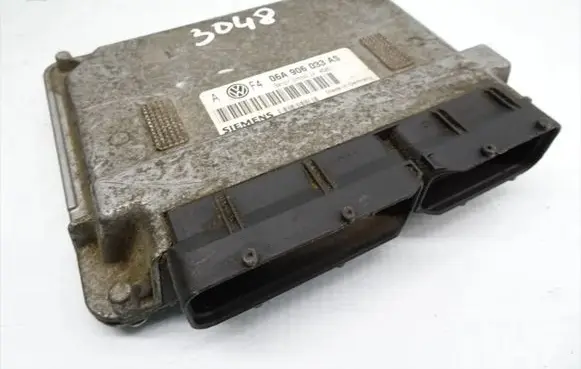 Volkswagen Golf IV Engine control unit/module 06A906033AS 5WP40151