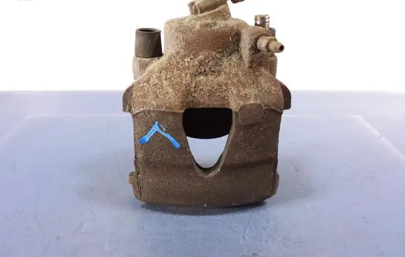 Skoda Fabia Mk2 (5J) Front brake caliper