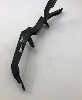 Opel Astra K Front bumper mounting bracket 236528514