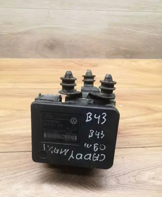 Volkswagen Caddy ABS Pump 2K3907379 10096003653 28560001003
