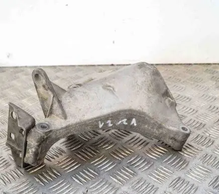 Volkswagen Polo V 6R Engine mounting bracket 03P199206