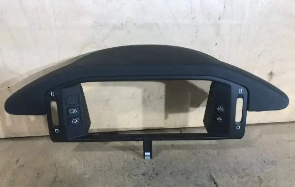 Citroen C6 Radio/GPS head unit trim 9644683577