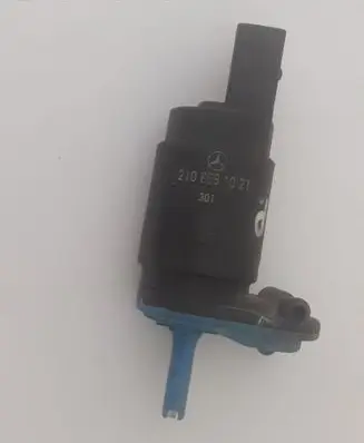 Mercedes-Benz E W210 Windscreen/windshield washer pump 2108691021