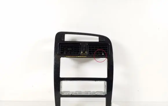 Toyota Avensis T220 Dash center air vent grill 55405-05040