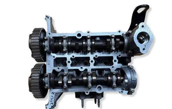 Ford Focus Engine head PBCM5G6090GF