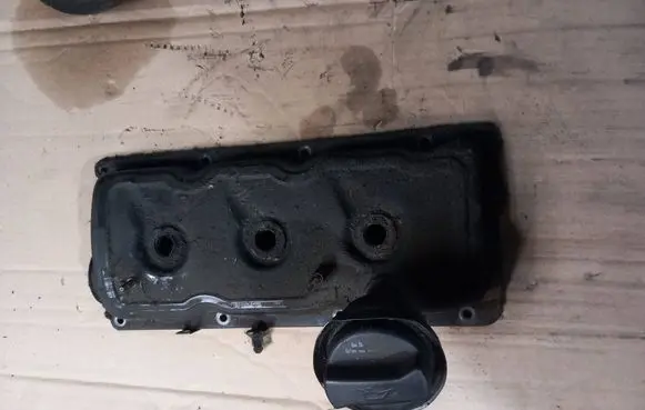 Audi A4 S4 B6 8E 8H Rocker cam cover 