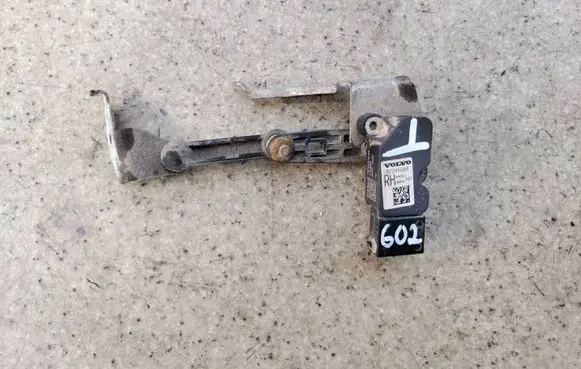 Volvo XC60 Rear air suspension level height sensor 3224698853A 32246988