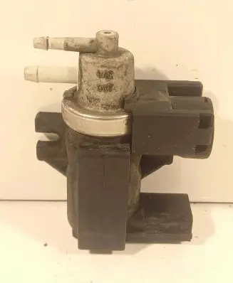 Audi A3 S3 8P Turbo solenoid valve 8e0906627
