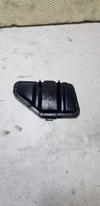 Skoda Superb B5 (3U) Headlight/headlamp dust cover 24675500