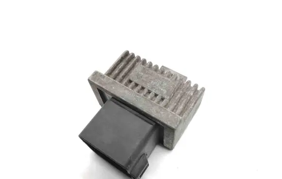 Mitsubishi Space Star Glow plug pre-heat relay 7700115078