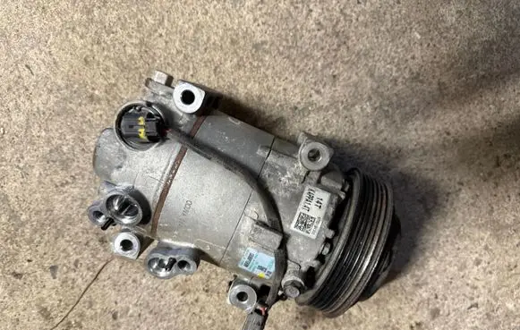 KIA Ceed Air conditioning (A/C) compressor (pump) 97701G4300
