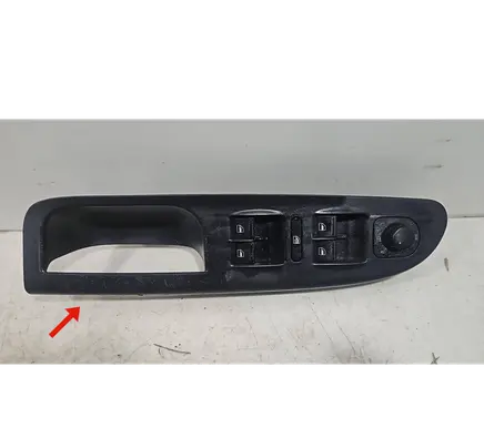 Volkswagen PASSAT B6 Electric window control switch 3C1867171