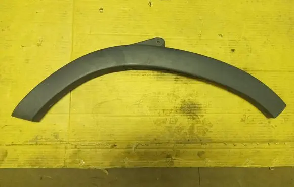 Renault Master II Front arch trim 8200197168