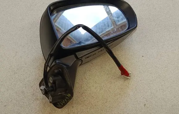 Toyota Prius (XW30) Front door electric wing mirror E4022865 E4052865