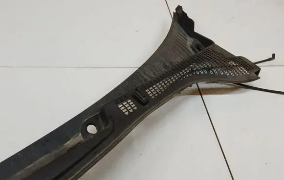 Skoda Octavia Mk2 (1Z) Wiper trim 1Z1819415F