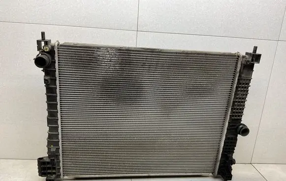 Coolant radiator