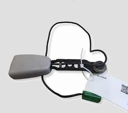Volvo C70 Front seatbelt buckle 6841698