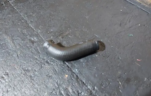BMW 5 E39 Turbo turbocharger oiling pipe/hose 2247921b