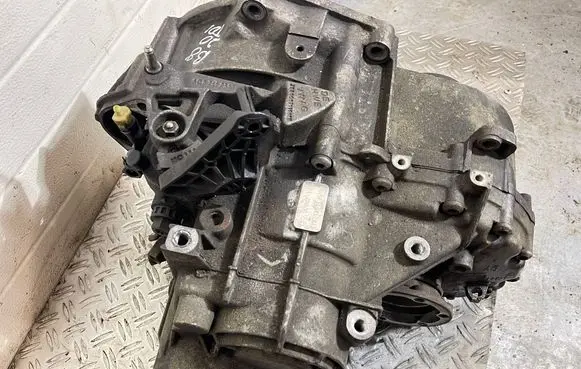 Volkswagen PASSAT B8 Manual 6 speed gearbox QFZ