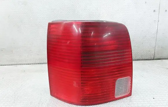Volkswagen PASSAT B5 Rear/tail lights