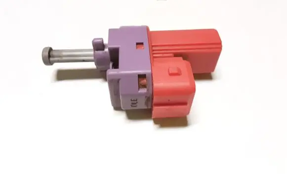 Clutch pedal sensor