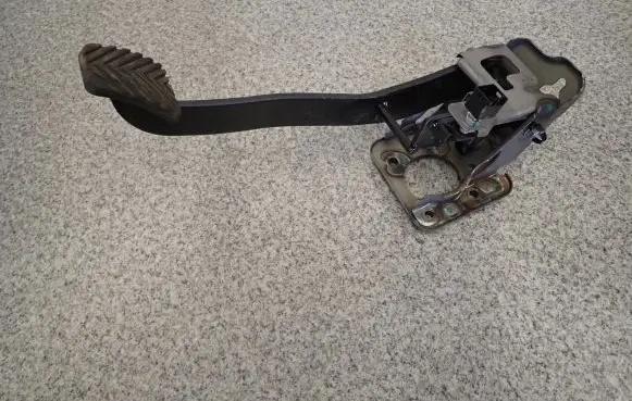Hyundai Matrix Pedal assembly 