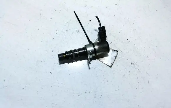 Honda CR-V Camshaft vanos timing valve B2379643601