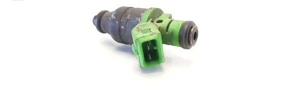 Audi A6 S6 C5 4B Fuel injector 078133551BB